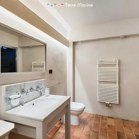 Bianca, Terre Marine La Spezia