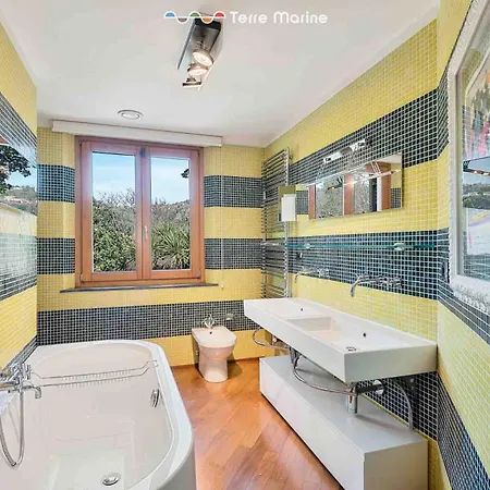 Βίλα Bianca, Terre Marine